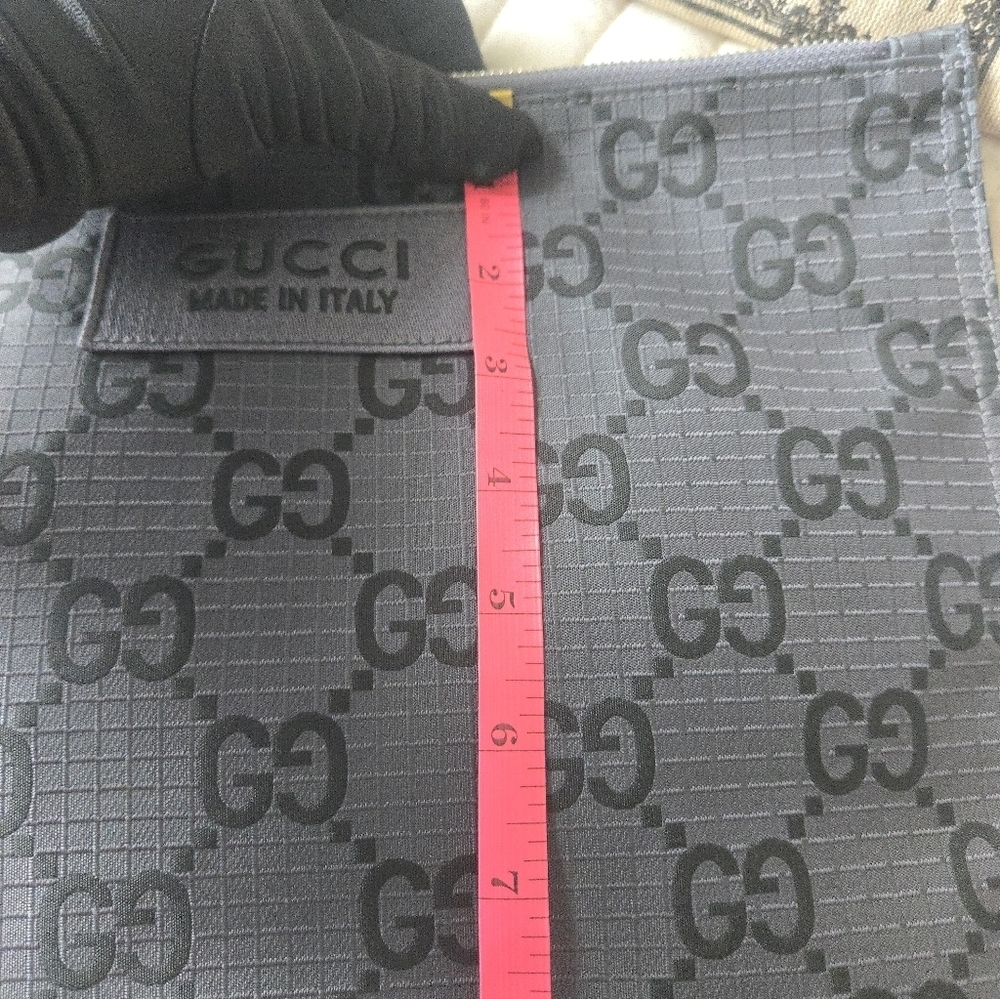 Gucci NWOT GG Monogram Ripstop Pouch Wristlet – Black Gray - Picture 7 of 15